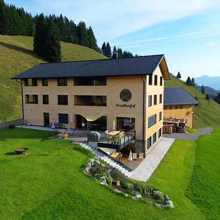 Apartment Straussberghof *