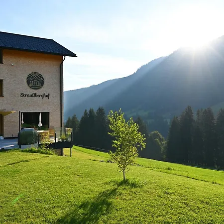Straussberghof Apartment *