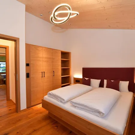 Straussberghof Apartment Riezlern